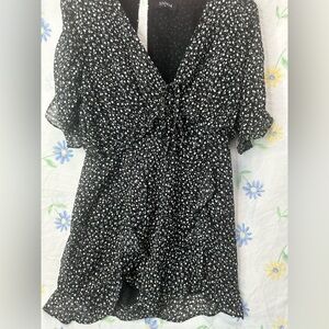 Storia Black Floral Tie-Front V-Neck Women's Romper Medium spring flow